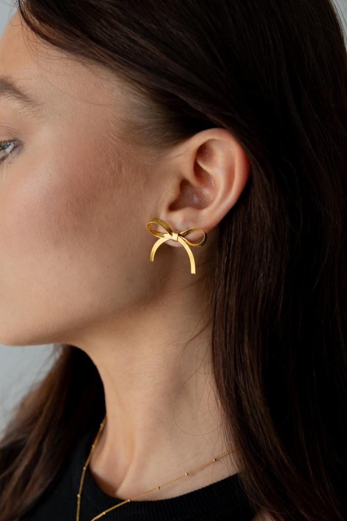 Flat Chain Bow Earrings in Gold
