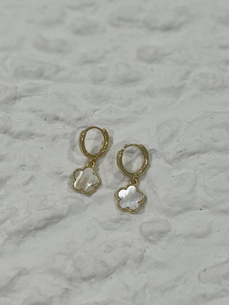 Flower Mother Of Pearl Huggie Earrings In Gold