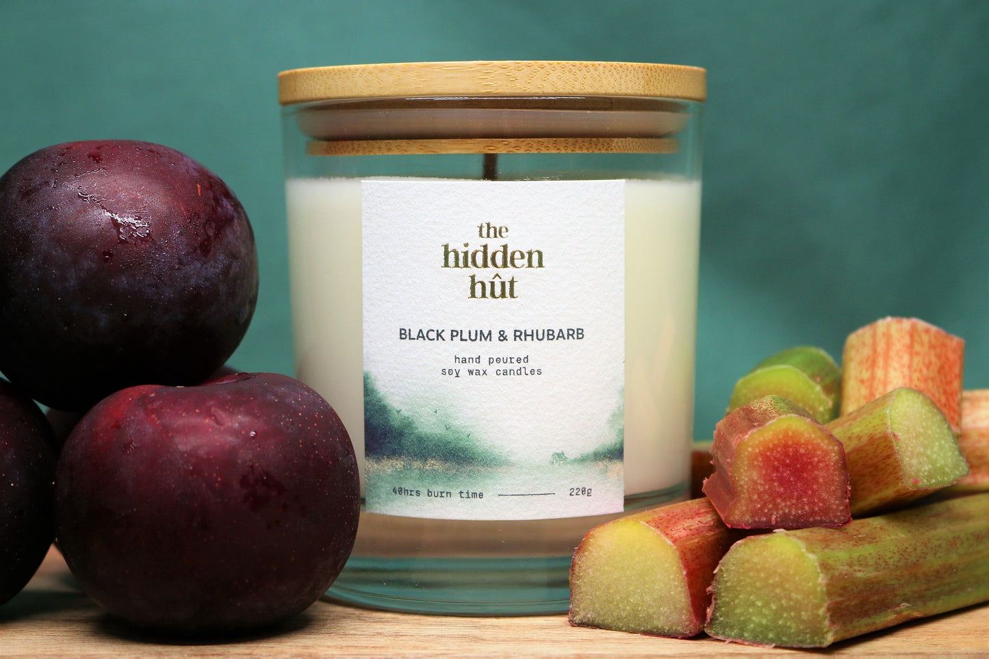 Black Plum & Rhubarb 220g Candle