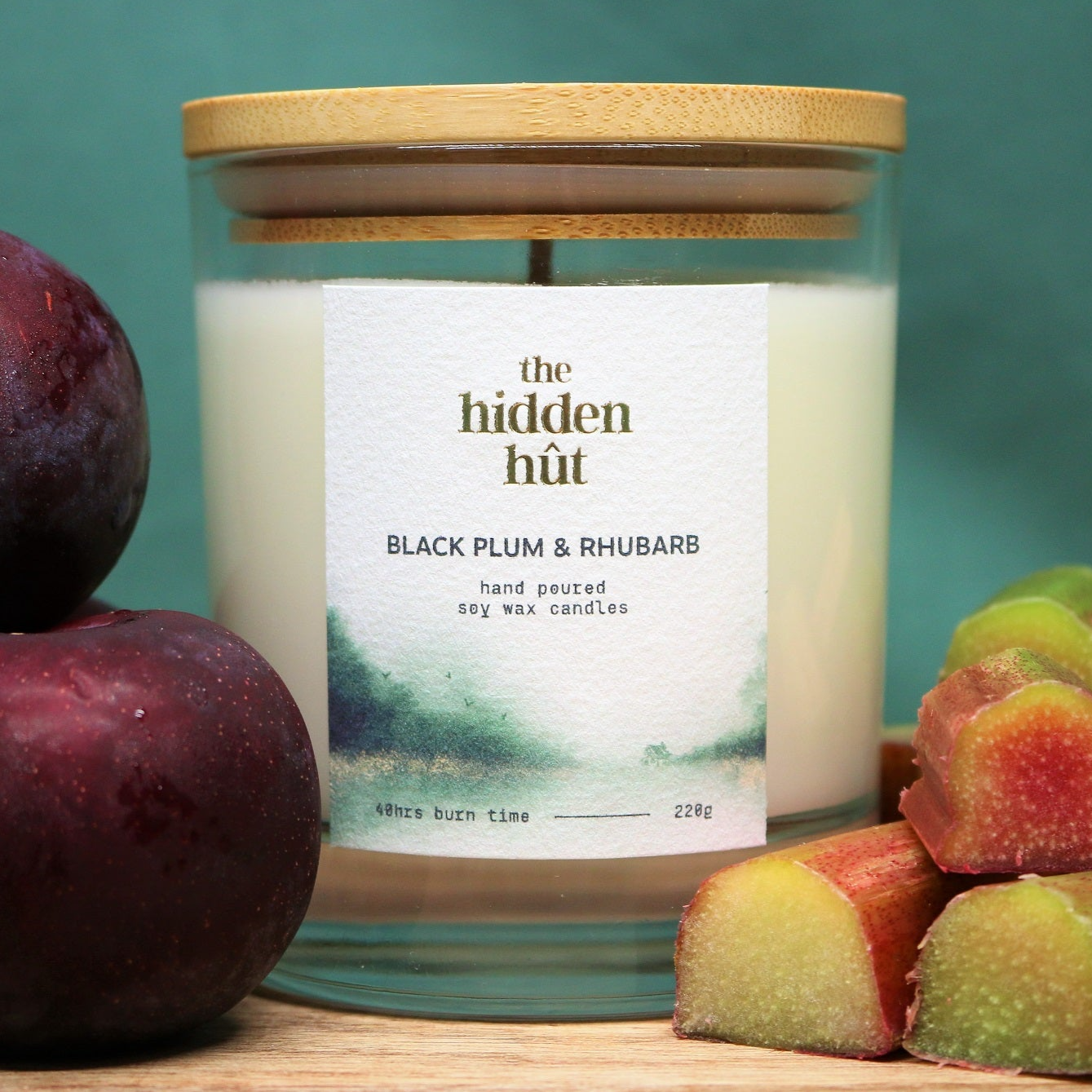 Black Plum & Rhubarb 220g Candle