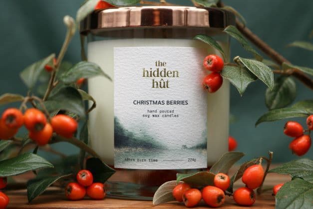 Christmas Berries 220g Candle