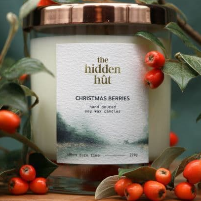 Christmas Berries 220g Candle