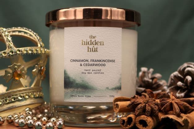 Cinnamon, Frankincense & Cedarwood 220g Candle