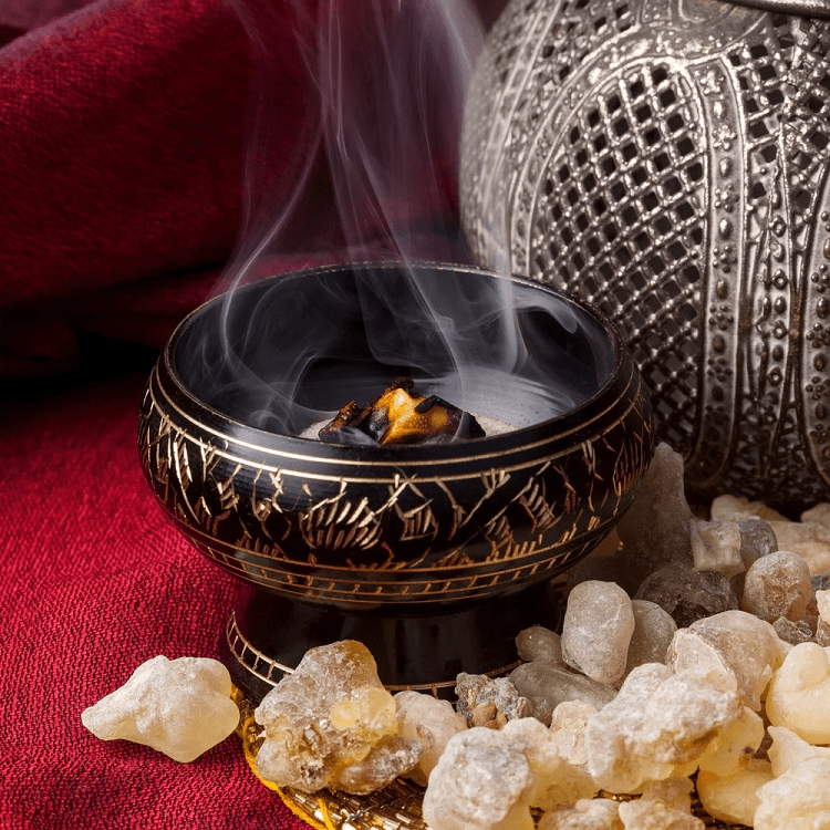 Festive Frankincense 220g Candle