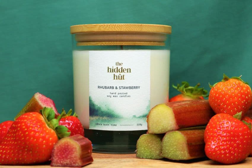 Rhubarb & Strawberry 220g Candle