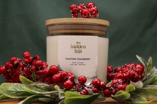 Yuletide Cranberry 220g Candle